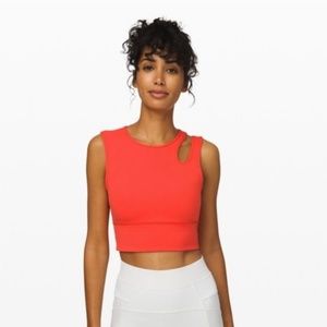 Lululemon mastered motion cropped top size 8